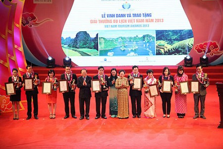 Giải Thưởng Du Lịch Việt Nam Ghi Danh 5 Đơn Vị Của Khánh Hòa