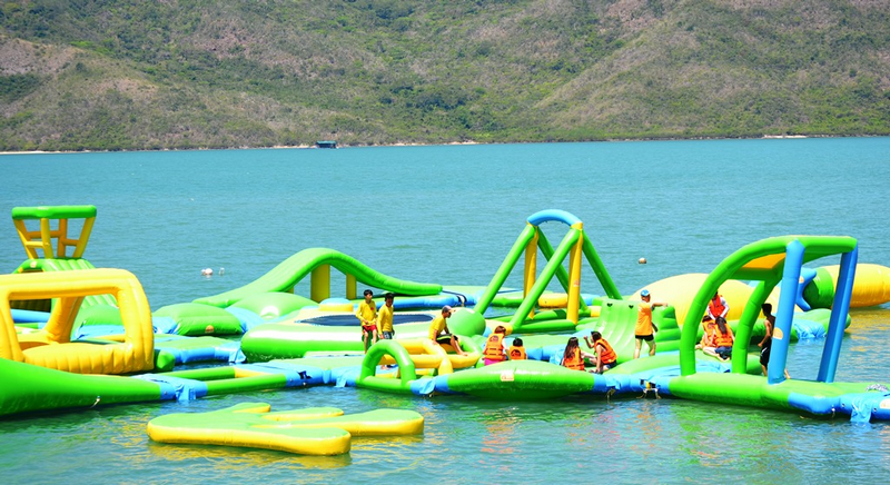 Thỏa Thích Vui Chơi Tại Vịnh Phao Nổi Lớn Nhất Thế Giới ở Nha Trang - Ảnh 4 Thỏa Thích Vui Chơi Tại Vịnh Phao Nổi Lớn Nhất Thế Giới ở Nha Trang - Ảnh 4