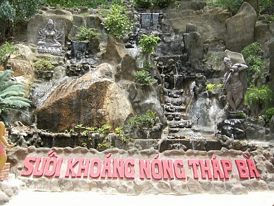 Suối khoáng nóng Tháp Bà Suối khoáng nóng Tháp Bà