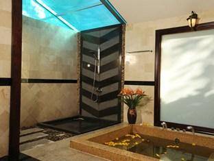 Dimond Bay resort and spa