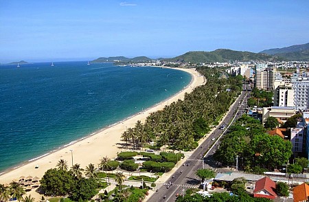 GIỚI THIỆU BÃI BIỂN NHA TRANG GIỚI THIỆU BÃI BIỂN NHA TRANG