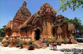 VNT 045 Hành Trình 4 Ngày 4 Đêm: Sài gòn - Nha Trang Đi Về Bằng Tàu Hỏa