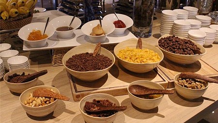 Khách sạn Alana Nha Trang Beach