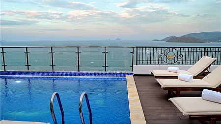 Khách Sạn Apus Nha Trang