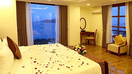 Khách Sạn Apus Nha Trang