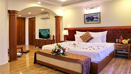 Khách Sạn Apus Nha Trang