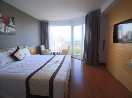 Khách Sạn Dendro Gold Nha Trang