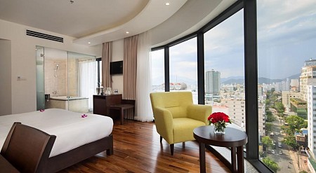 Khách Sạn Legend Sea Nha Trang