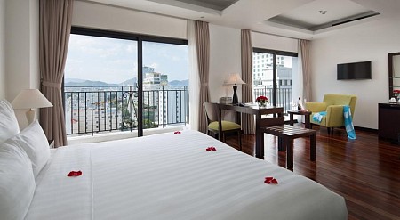 Khách Sạn Legend Sea Nha Trang