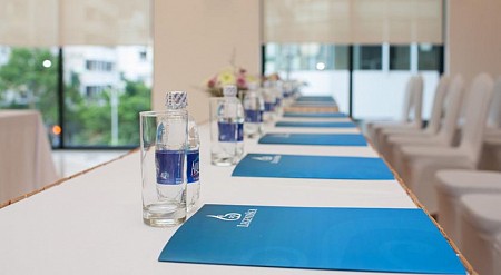 Khách Sạn Legend Sea Nha Trang