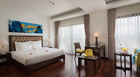 Khách Sạn Legend Sea Nha Trang