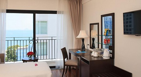 Khách Sạn Legend Sea Nha Trang