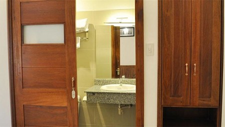 Khách Sạn White Lion Nha Trang