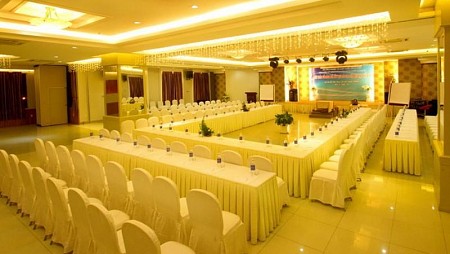 Khu Phức Hợp Nghỉ Dưỡng Và Khách Sạn The Light