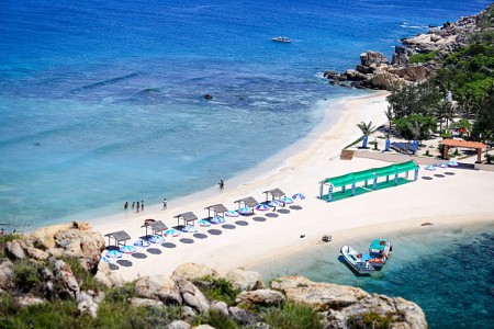 Kì Thú Bãi Tắm Đôi Đẹp Mê Ly Ở Nha Trang