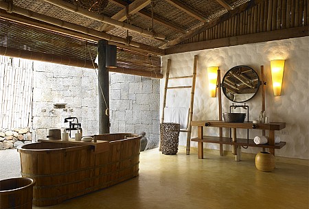 Sixsense Ninh Van Bay