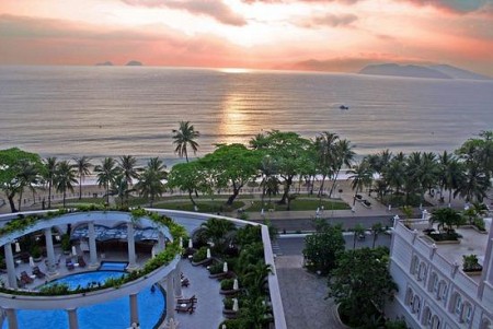 Sunrise Nha Trang Beach Hotel & Spa - Nha Trang