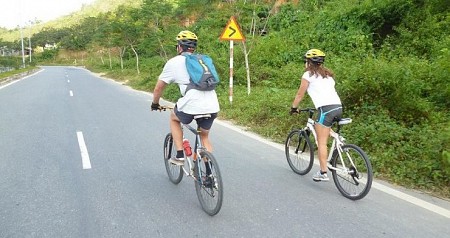 Tham quan Nha Trang - Đà Lạt bằng xe đạp
