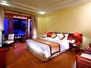 White Sand Doclet Resort & Spa