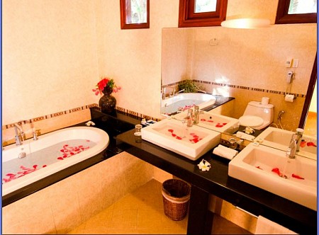 White Sand Doclet Resort & Spa