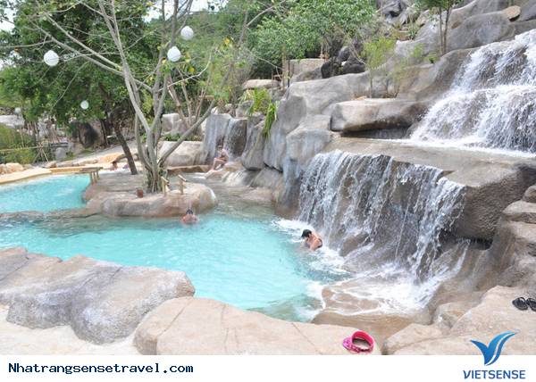 Tháng 7 biển vẫy gọi những điểm đến đẹp như mơ tại Nha Trang - Ảnh 5 Tháng 7 biển vẫy gọi những điểm đến đẹp như mơ tại Nha Trang - Ảnh 5