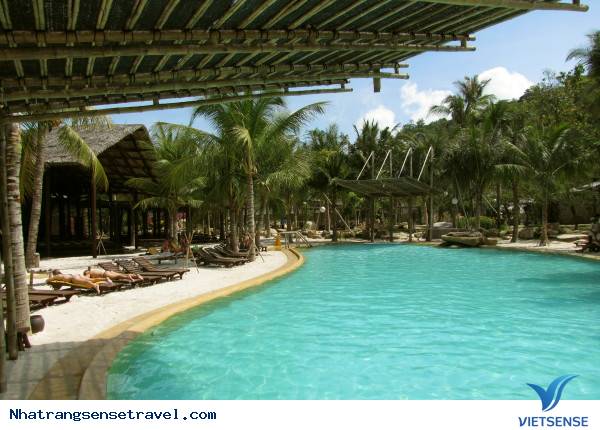 Tháng 7 biển vẫy gọi những điểm đến đẹp như mơ tại Nha Trang - Ảnh 4 Tháng 7 biển vẫy gọi những điểm đến đẹp như mơ tại Nha Trang - Ảnh 4