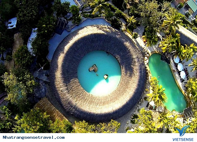 Suối khoáng nóng I-resort: