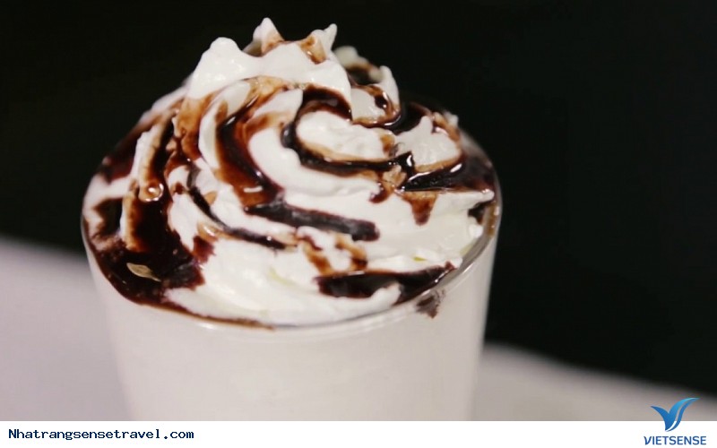 Cộng Cafe Đổ Bộ Phố Biển Nha Trang