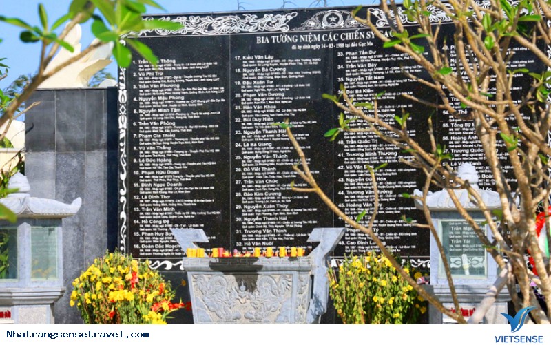 hành trình Nha Trang: Tham quan đài tưởng niệm chiến sĩ Gạc Ma - Ảnh 3 hành trình Nha Trang: Tham quan đài tưởng niệm chiến sĩ Gạc Ma - Ảnh 3