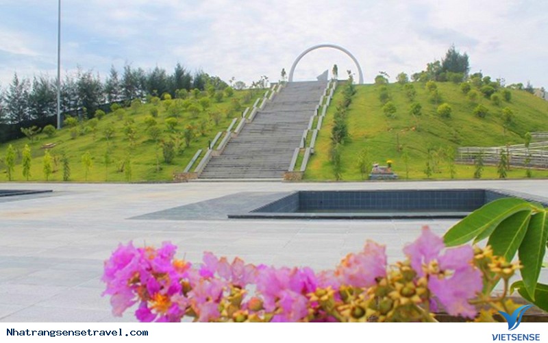 hành trình Nha Trang: Tham quan đài tưởng niệm chiến sĩ Gạc Ma - Ảnh 5 hành trình Nha Trang: Tham quan đài tưởng niệm chiến sĩ Gạc Ma - Ảnh 5