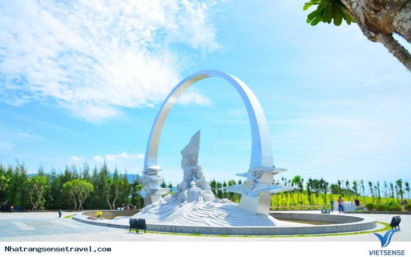 hành trình Nha Trang: Tham quan đài tưởng niệm chiến sĩ Gạc Ma - Ảnh 2 hành trình Nha Trang: Tham quan đài tưởng niệm chiến sĩ Gạc Ma - Ảnh 2