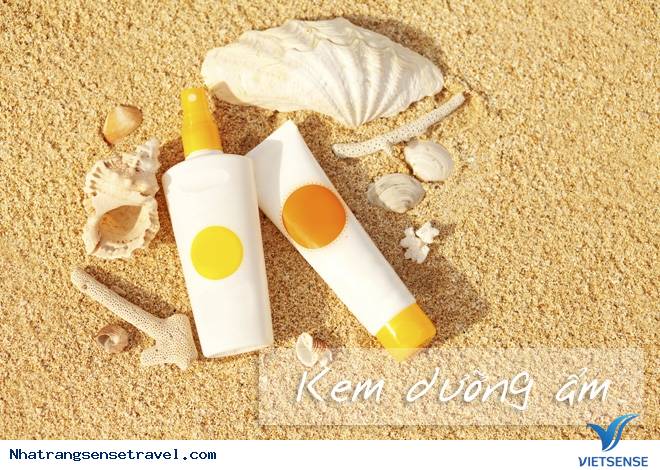 8. Kem dưỡng ẩm