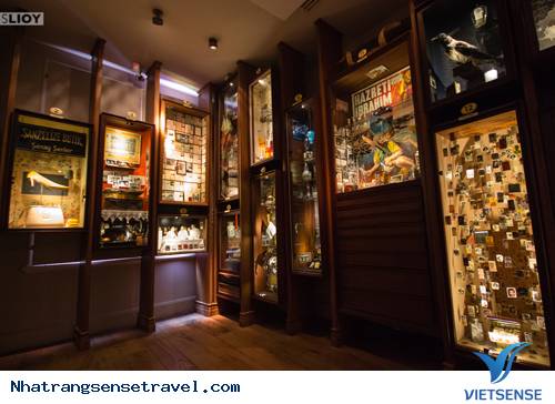 Nét độc đáo về Bảo tàng ngây thơ - Ảnh 3 Nét độc đáo về Bảo tàng ngây thơ - Ảnh 3