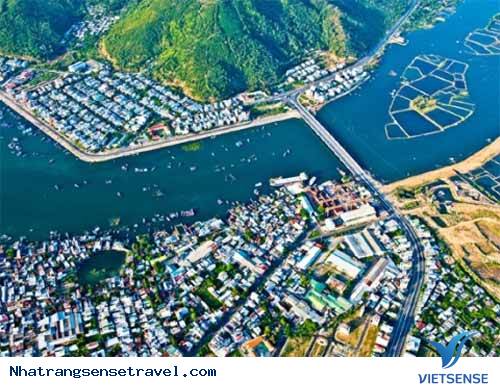 Biển Nha Trang nhìn từ trên cao