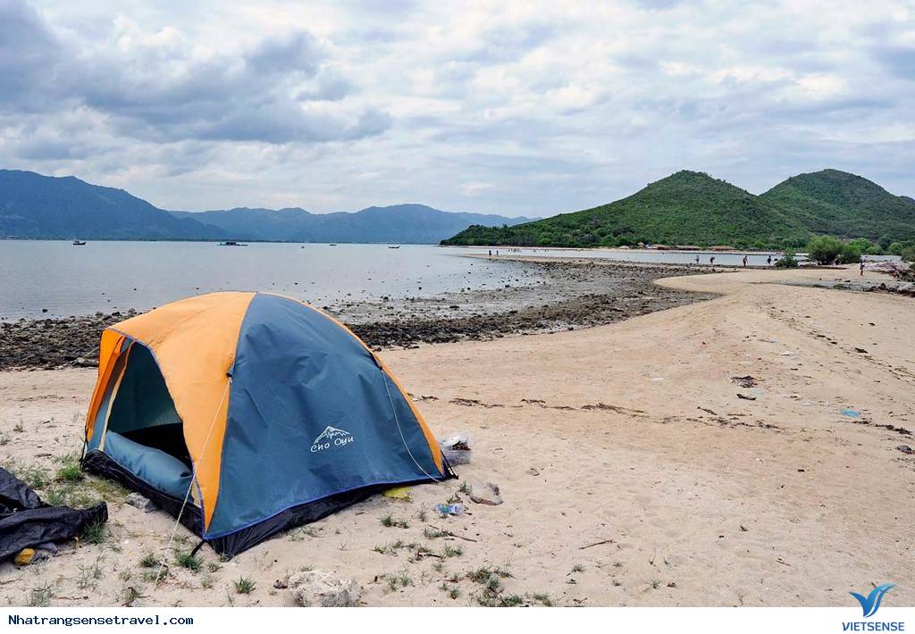 Cắm Trại Ngủ Lều Bên Con Đường Xuyên Biển Điệp Sơn - Ảnh 12