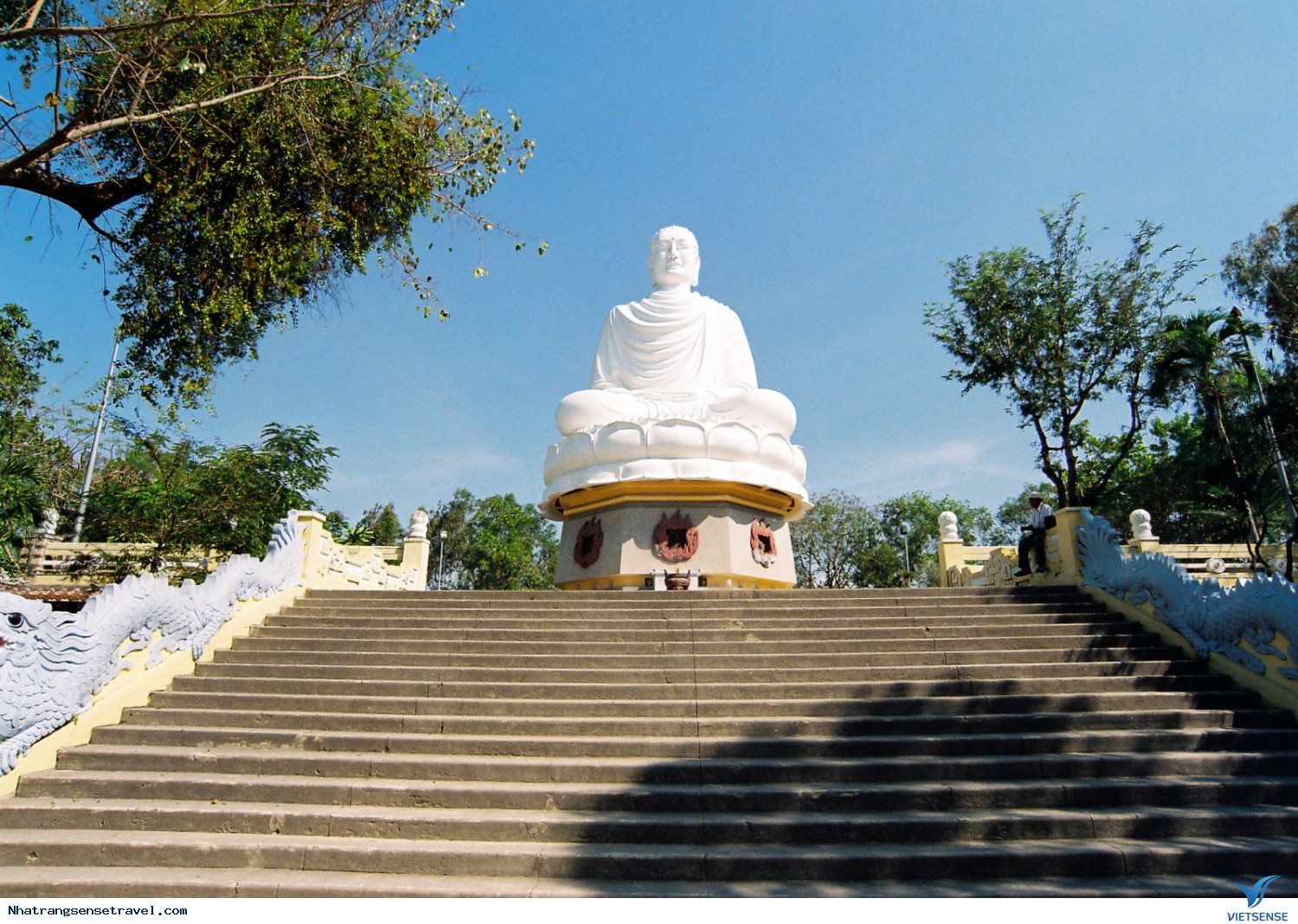 Chiêm bái tượng Kim thân Phật Tổ tại Nha Trang - Ảnh 2