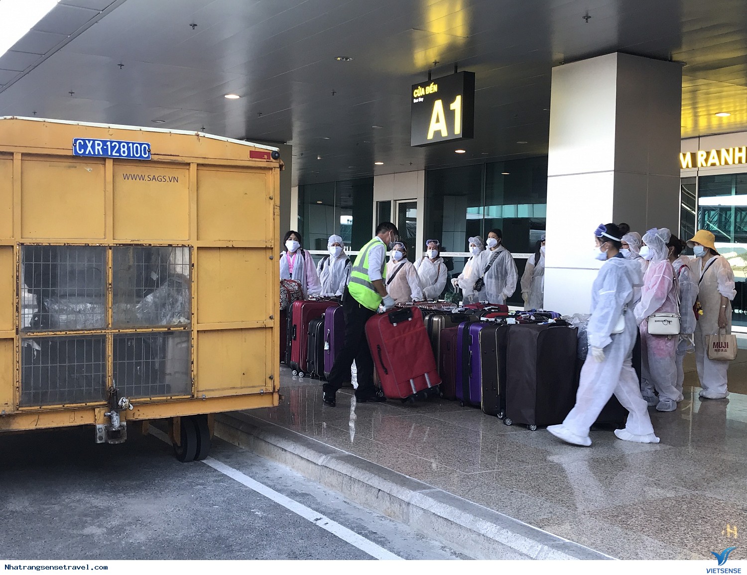 Có nên di chuyển tới Nha Trang khi dịch bệnh đang diễn biến phức tạp? - Ảnh 2 Có nên di chuyển tới Nha Trang khi dịch bệnh đang diễn biến phức tạp? - Ảnh 2