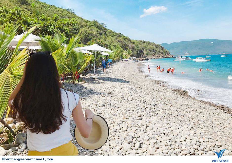 Dạo biển Bãi Tranh Nha Trang