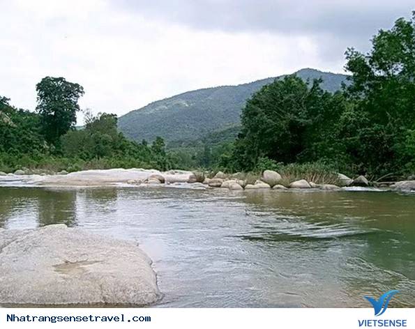 hành trình Nha Trang- Đà Lạt khám phá Suối Đá Hòn Giao - Ảnh 3 hành trình Nha Trang- Đà Lạt khám phá Suối Đá Hòn Giao - Ảnh 3