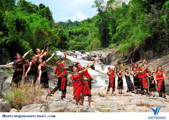 Festival Biển 2015 Tổ Chức Lễ Hội Huyền Thoại Thác Yang Bay - Ảnh 1