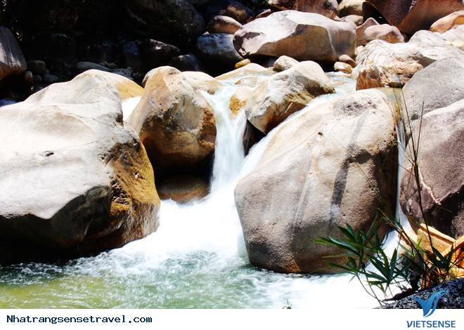 Gợi ý Hành Trình khám phá Hòn Bà trong ngày từ Nha Trang - Ảnh 2 Gợi ý Hành Trình khám phá Hòn Bà trong ngày từ Nha Trang - Ảnh 2