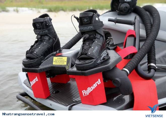 Hấp Dẫn Trò Chơi Mạo Hiểm Flyboard Tại Nha Trang - Ảnh 2