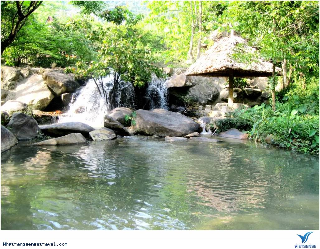 khu thăm quan Đảo Hoa Lan2 khu nghỉ dưỡng
 Đảo Hoa Lan