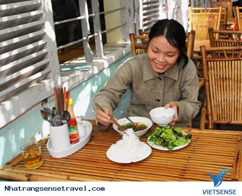 Hương Vị Ẩm Thực Xứ Bắc Giữa Thành Phố Biển Nha Trang - Ảnh 1