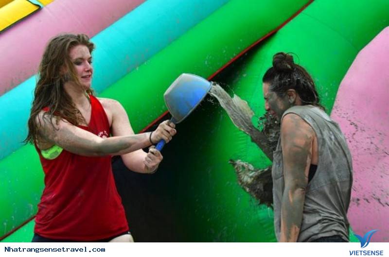 khách thăm quan Hào Hứng Tham Gia Lễ Hội Bùn Ở Hàn Quốc - Ảnh 10 khách thăm quan Hào Hứng Tham Gia Lễ Hội Bùn Ở Hàn Quốc - Ảnh 10