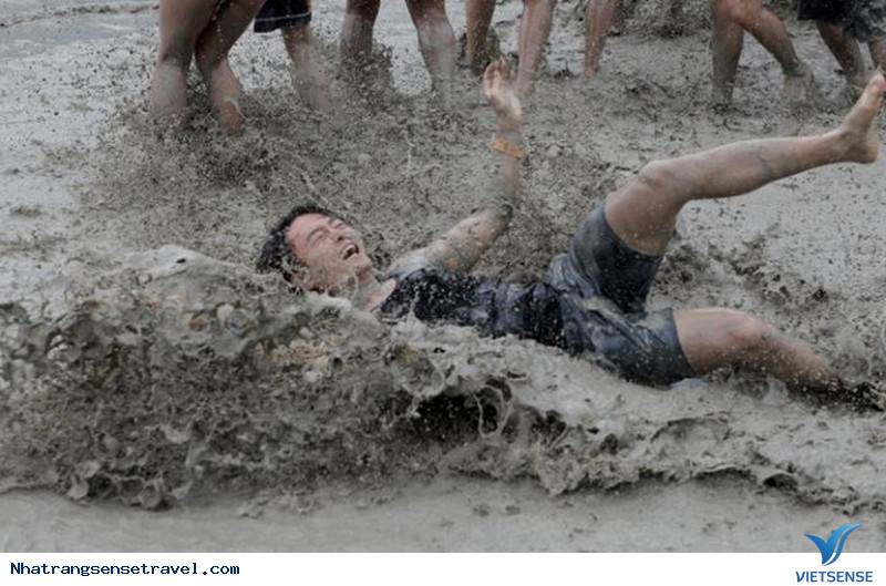 khách thăm quan Hào Hứng Tham Gia Lễ Hội Bùn Ở Hàn Quốc - Ảnh 8 khách thăm quan Hào Hứng Tham Gia Lễ Hội Bùn Ở Hàn Quốc - Ảnh 8
