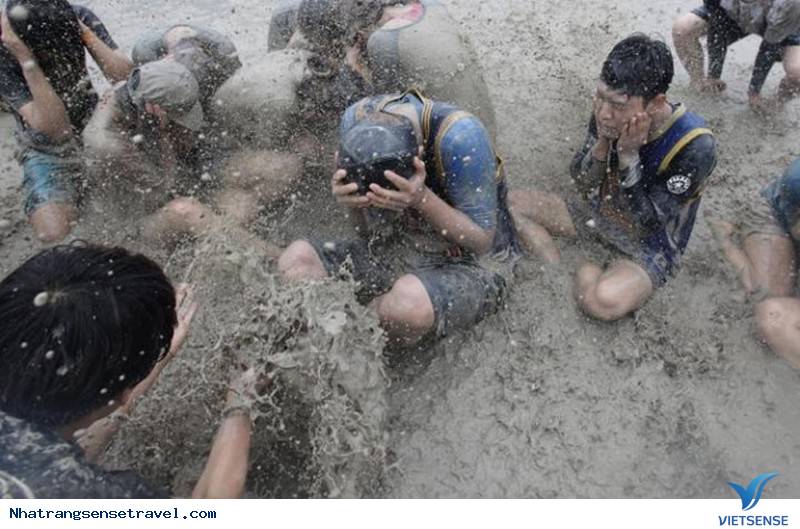 khách thăm quan Hào Hứng Tham Gia Lễ Hội Bùn Ở Hàn Quốc - Ảnh 2 khách thăm quan Hào Hứng Tham Gia Lễ Hội Bùn Ở Hàn Quốc - Ảnh 2