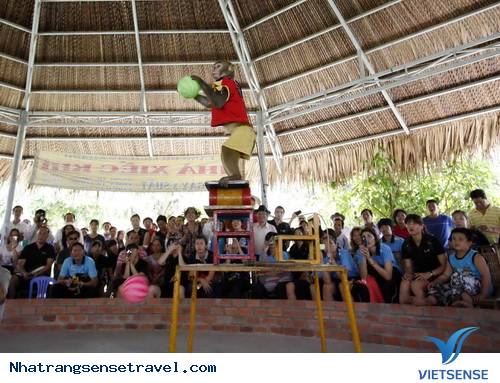 xiếc khỉ nha trang