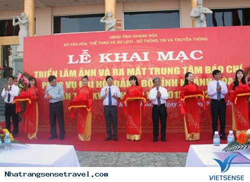 Khánh Hòa Khai Mạc Triển Lãm Ảnh Và Ra Mắt Trung Tâm Báo Chí - Ảnh 1