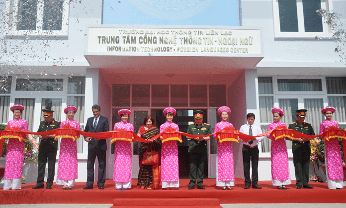 Khánh Hòa Thành Lập Trung Tâm Công Nghệ Thông Tin - Ngoại Ngữ - Ảnh 1 Khánh Hòa Thành Lập Trung Tâm Công Nghệ Thông Tin - Ngoại Ngữ - Ảnh 1